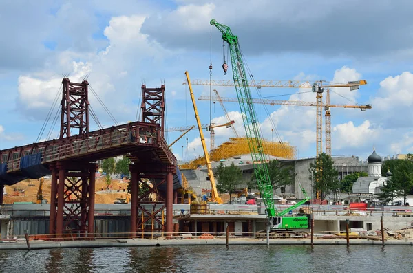 Moskou Rusland Juni 2017 Bouw Van Een Floating Bridge Het — Stockfoto