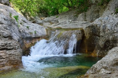 Gençlik, büyük kanyon Kırım banyo