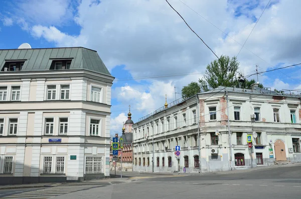 Moskou, Rusland, juni, 12, 2017. Podkolokolny lane in de ochtend in de zomer — Stockfoto