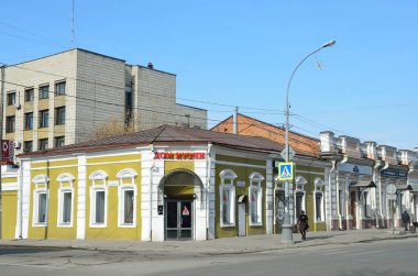 Irkutsk, Rusya, Mart, 16, 2017. Irkutsk, 41/1 Karl Marx Street, 9 sokak Kalandarishvili devrimi önce inşa edilmiş bir ev