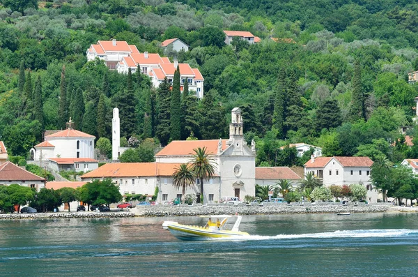 Kotor Bay, ancienne ville Prcanj, Monténégro — Photo