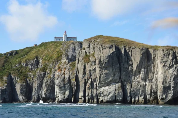 Rusland, Primorski regio. Vuurtoren van Busse op het schiereiland van Bryus — Stockfoto