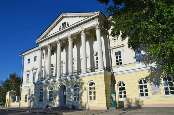 伊尔库茨克 俄罗斯 2017 白宫是一个石头大厦 1800 1804 在伊尔库茨克在加加林大道 — 图库照片