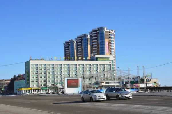 Blagoveshchensk Rusia Oktober 2017 Mobil Dekat Hotel Yubileinaya Jalan Lenin — Stok Foto