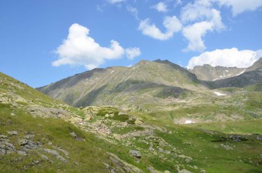 Rusya, Kafkas biyosfer yaz manzara bulutlu havalarda saklıdır.