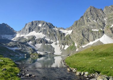 Rusya, Batı Kafkasya, Imeretinskoye Gölü yaz aylarında