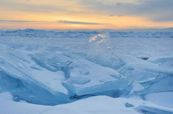 Rússia Lago Baikal Gelo Hummocks Nascer Sol — Fotografia de Stock