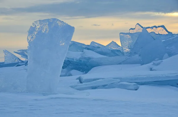 Russland Baikalsee Eishügel Bei Sonnenaufgang — Stockfoto