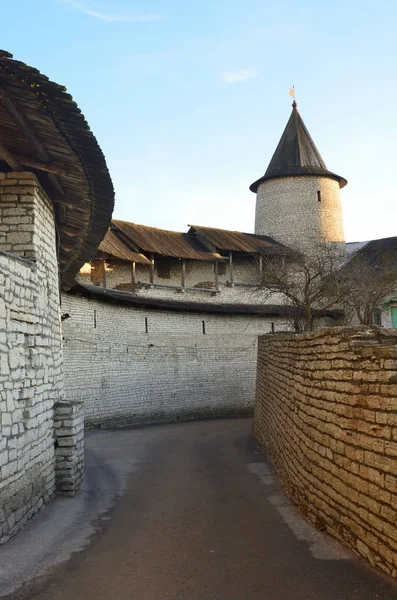 Ρωσικό Κρεμλίνο Αρχαία Pskov Τείχη Και Πύργο — Φωτογραφία Αρχείου