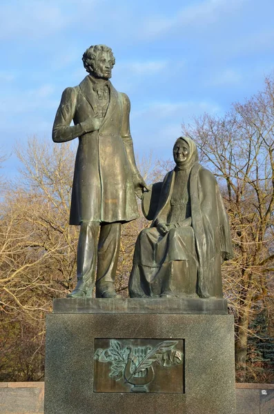 Pskov Rusia Diciembre 2017 Monumento Poeta Alexander Pushkin Niñera Arina — Foto de Stock