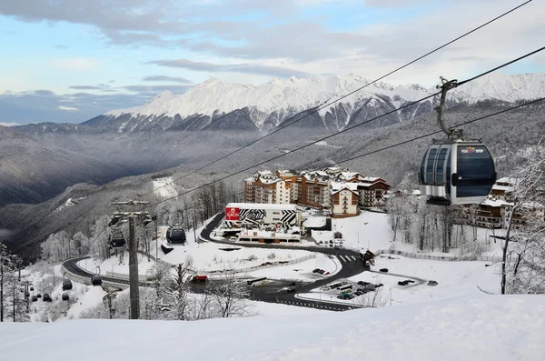 ローザ クトール ロシア 2018 Russia スキー リゾート ローザ クトール オリンピックの選手村にケーブル鉄道 — ストック写真