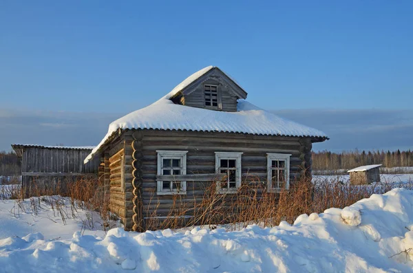 Rússia Região Arkhangelsk Distrito Plesetsk Aldeia Voznesenskaya Casa Madeira Velha — Fotografia de Stock