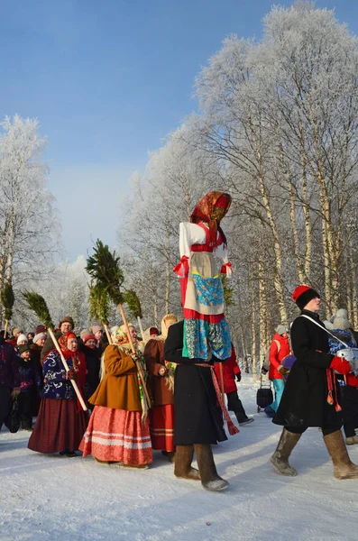 Malye Korely Região Arkhangelsk Rússia Fevereiro 2018 Pessoas Que Celebram — Fotografia de Stock