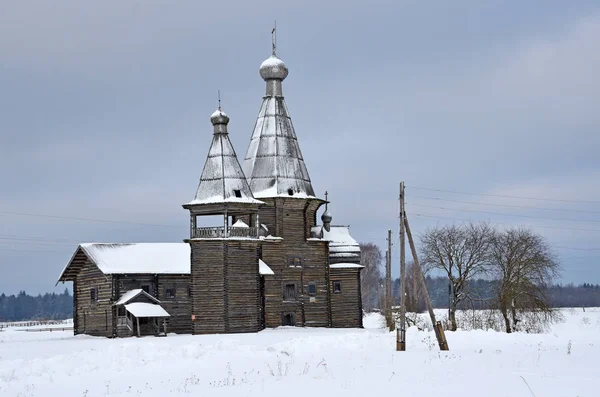 Iglesia Juan Crisóstomo Iglesia Ioan Zlatoust Campanario Invierno Aldea Saunino — Foto de Stock