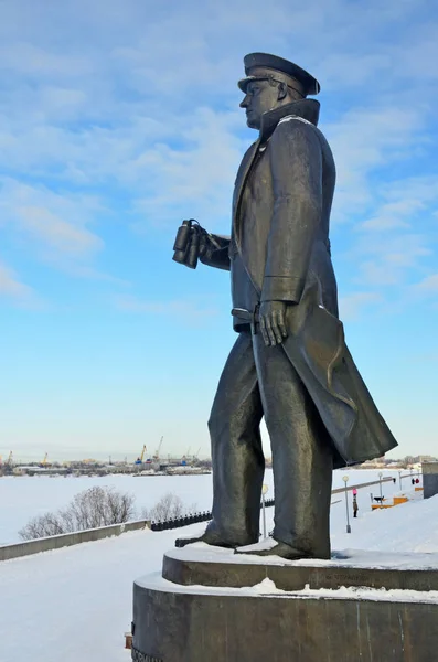 Arkhangelsk Russia Febbraio 2018 Monumento All Ammiraglio Sovietico Nikolai Kuznetsov — Foto Stock