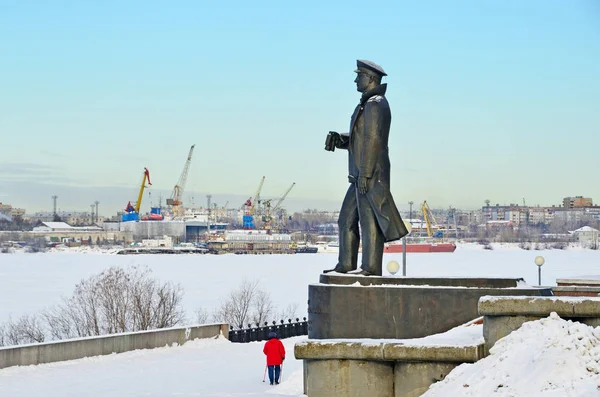 Arkhangelsk Rússia Fevereiro 2018 Monumento Almirante Soviético Nikolai Kuznetsov Arkhangelsk — Fotografia de Stock