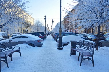 St Petersburg, Rusya, 22 Şubat 2018. Araba kışın Zakharyevskaya Caddesi üzerinde park edilmiş