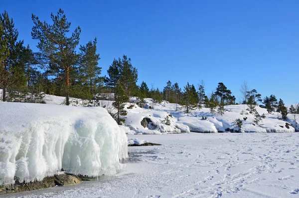 Russia Ladoga Skerries Ice Build Shore Lake Ladoga — Stock Photo, Image
