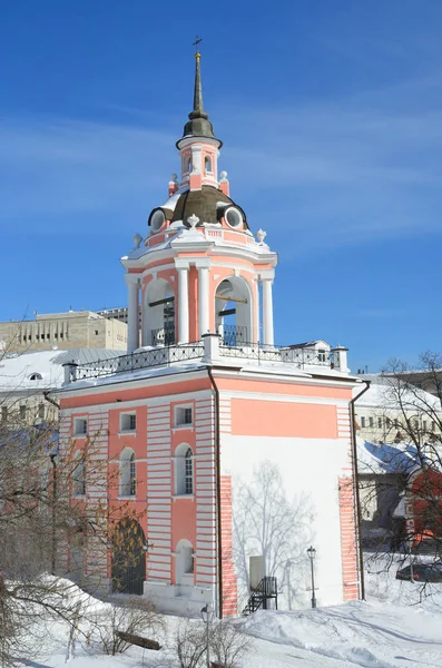 Moskva Bell Tower Znamensky Kloster Varvarka Street Vinter — Stockfoto