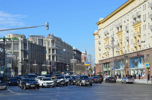 Noscow Rosja Mar 2018 Cars Zatrzymał Się Zakaz Sygnału Światła — Zdjęcie stockowe