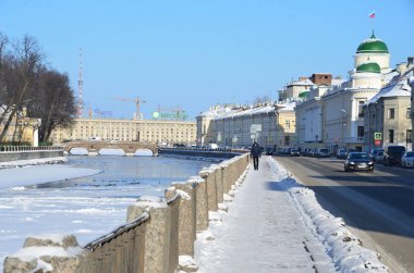 St Petersburg, Rusya, Şubat, 27, 2018. Fontanka Nehri kışın çıkabilir. Okul Hukuk, 1835 yılı
