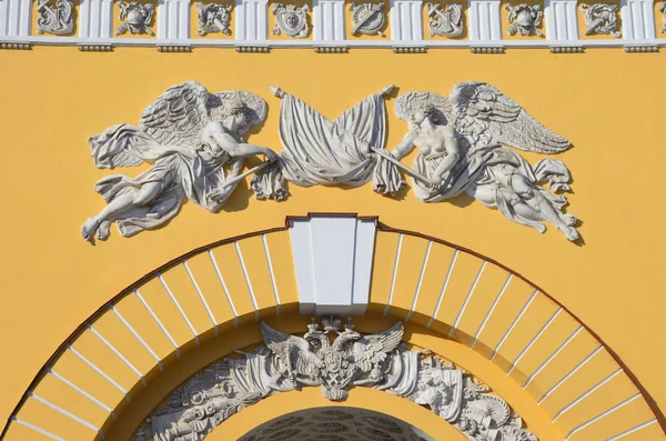 Edificio Del Almirantazgo Invierno San Petersburgo Construido Siglo Detalles Arquitectura —  Fotos de Stock