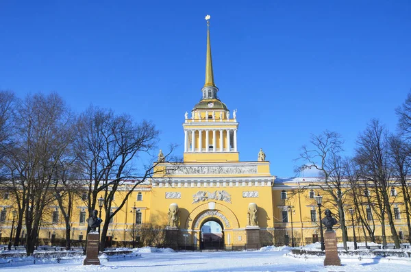 Russia Edificio Dell Ammiragliato Inverno Soleggiato San Pietroburgo Costruito Nel — Foto Stock