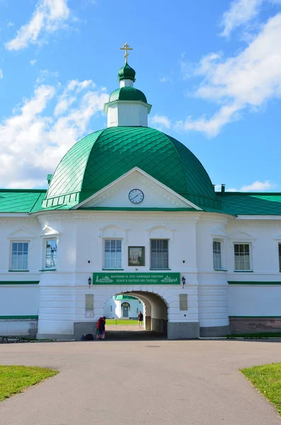 Leningrad Region Ryssland September 2015 Människor Nära Svyatotroitsky Alexander Svirsky — Stockfoto