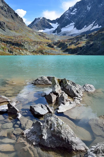 Sonbaharda Rusya Altay Dağları Göl Kuyguk Kuiguk — Stok fotoğraf