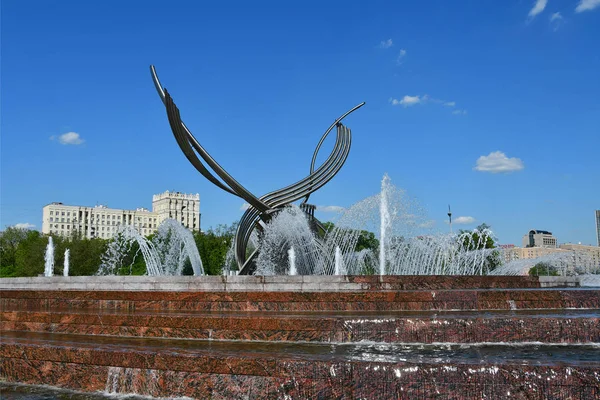 Moscow Russia May 2018 Europe Square Fountain Abduction Europe Sunny — Stock Photo, Image