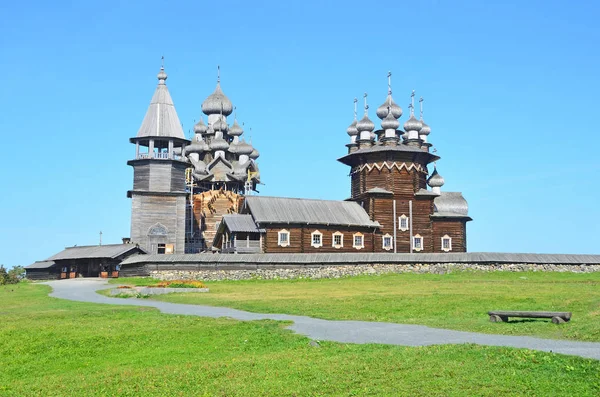 Antiguos Templos Kizhi Claro Día Otoño Rusia Karelia — Foto de Stock