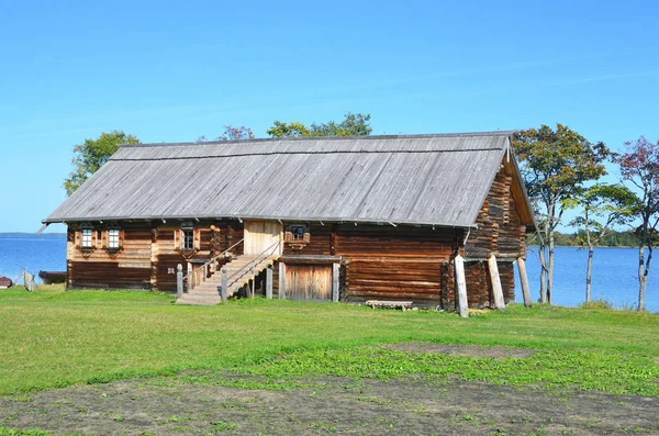 Kizhi Karelia Septiembre 2015 Casa Sergeyev Aldea Logmoruchey 1908 1910 — Foto de Stock