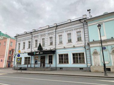 Moskova, Rusya, 21 Aralık 2019. Moskova, Pokrovka Caddesi, 24 / 2. Konut binası (1876, mimar Pavel İvanov)