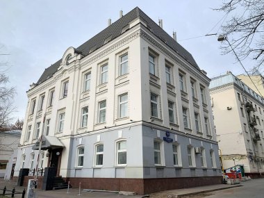 Moskova, Rusya, 21 Aralık 2019. Potapovsky Lane, 16 / 5. Kotelniki 'deki kutsal bakirenin varsayımı (1874, mimar A. S. Kaminsky, Con. 1870-1880 'ler)