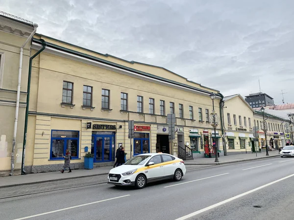 Moscú Rusia Diciembre 2019 Paseos Taxi Calle Pokrovka Más Allá — Foto de Stock