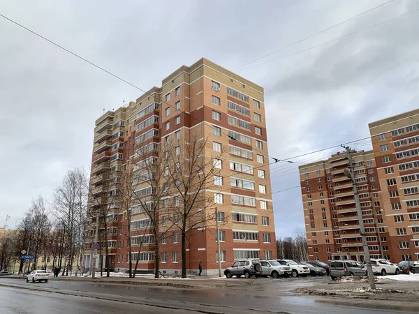 Cherepovets Región Vologda Rusia Febrero 2020 Moderno Edificio Apartamentos Dirección — Foto de Stock