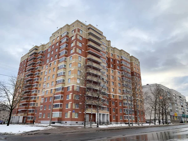 Cherepovets Región Vologda Rusia Febrero 2020 Moderno Edificio Apartamentos Dirección — Foto de Stock