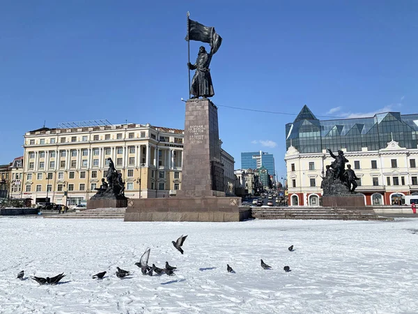 Vladivostok Rusia Marzo 2020 Palomas Plaza Los Combatientes Por Poder — Foto de Stock