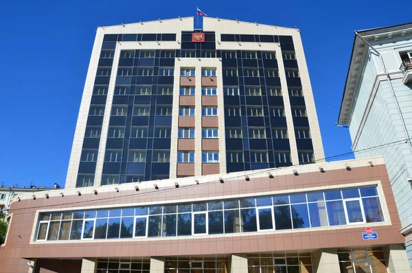Vladivostok Ρωσία Αυγούστου 2017 Κτίριο Διαιτητικού Δικαστηρίου Επί Της Οδού — Φωτογραφία Αρχείου