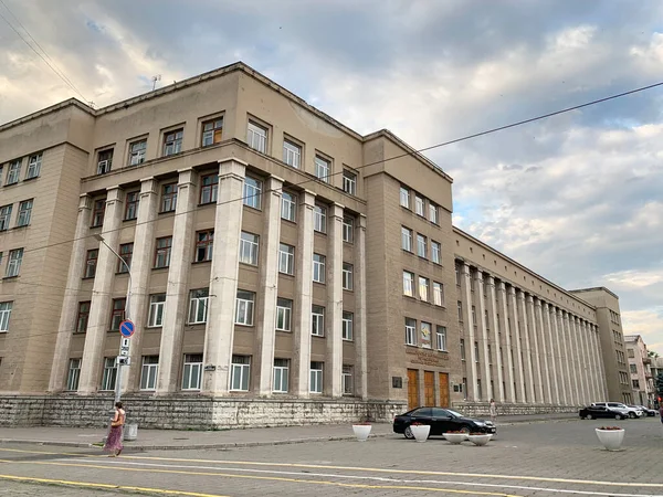 ウラジカフカス ロシア 2019 北オセチア共和国内務省の建物 アラニア ウラジカフカス — ストック写真