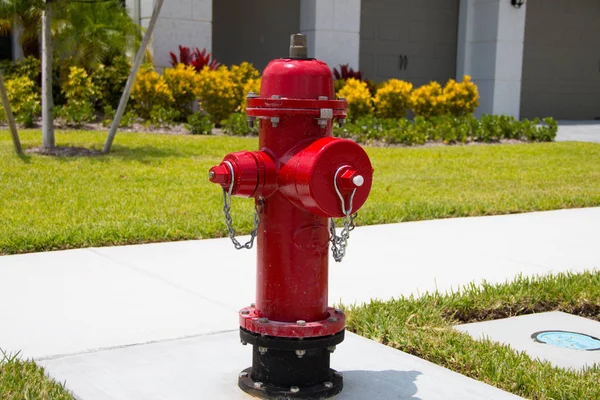 红色消防栓 — 图库照片