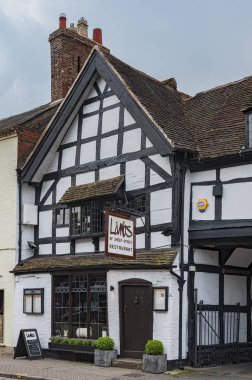 Stratford-Upon-Avon, Warwickshire, Uk - 27 Mayıs 2018: Ortaçağ pazar kasabası Stratford-upon-Avon, William Shakespeare 'in 16. yüzyıl doğduğu yer