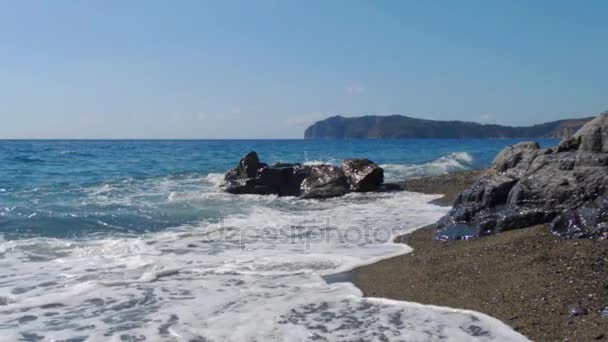 Playa de Marina di Camerota con cielo azul — Vídeos de Stock