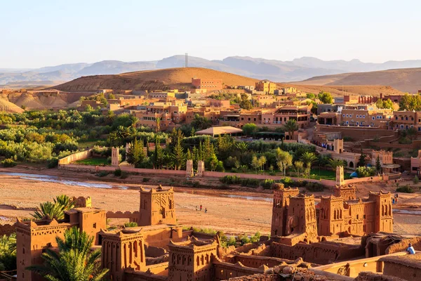 Касба-Айт-Бен-Хадду в горах Атласа Марокко — стоковое фото