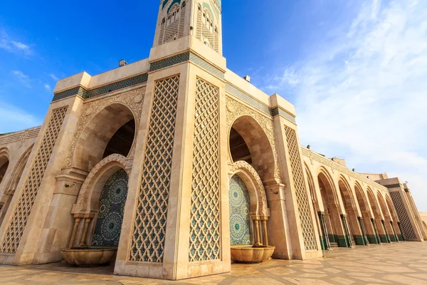 Brunnen an der Moschee hassan second, Casablanca, Marokko — Stockfoto