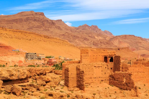 Paesaggio di un tipico villaggio berbero marocchino — Foto Stock