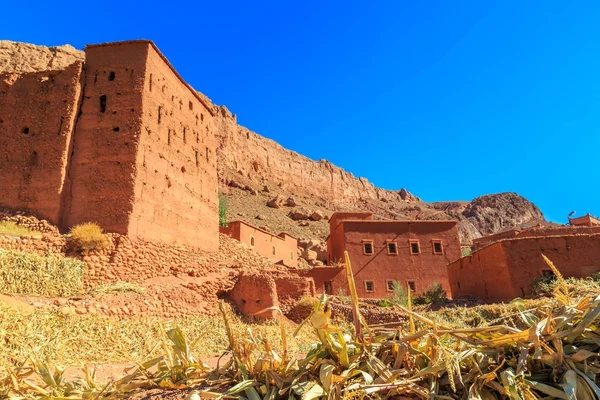 Hus i en typisk marockansk berber by — Stockfoto