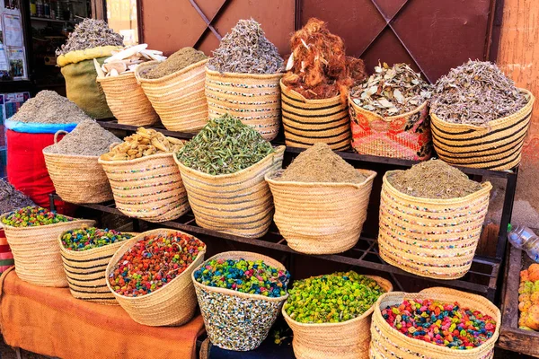 Spices and herbs being sold on street stal at Morocco market — Stock Photo, Image