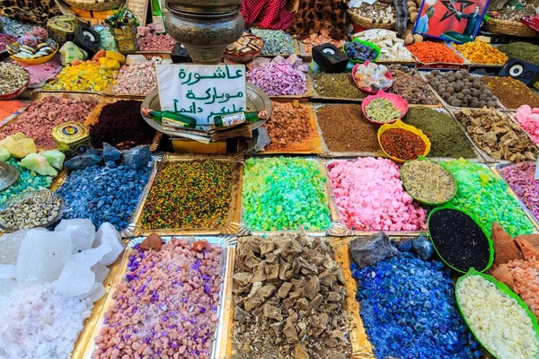 Piedras de jabón se venden en la calle stal en el mercado de Marruecos — Foto de Stock