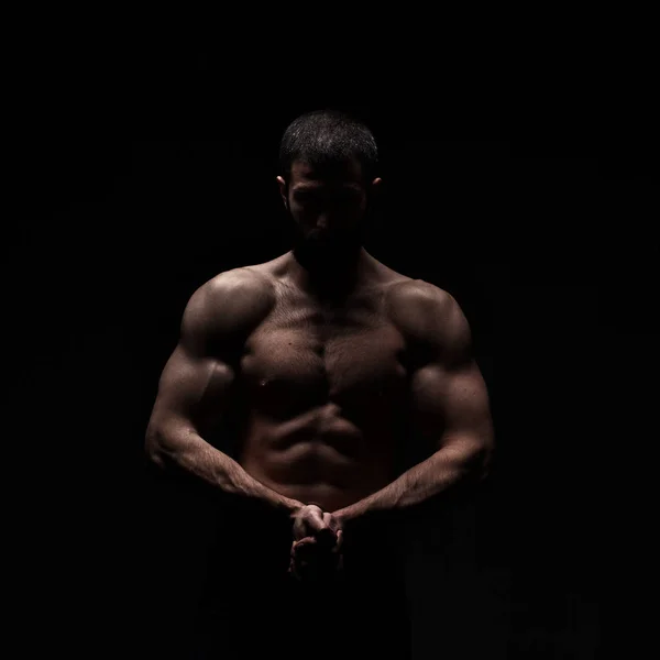 Junger Athlet Bodybuilder Mann — Stockfoto
